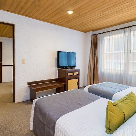 Hotel Suites Real 97 โบโกตา ภายนอก รูปภาพ
