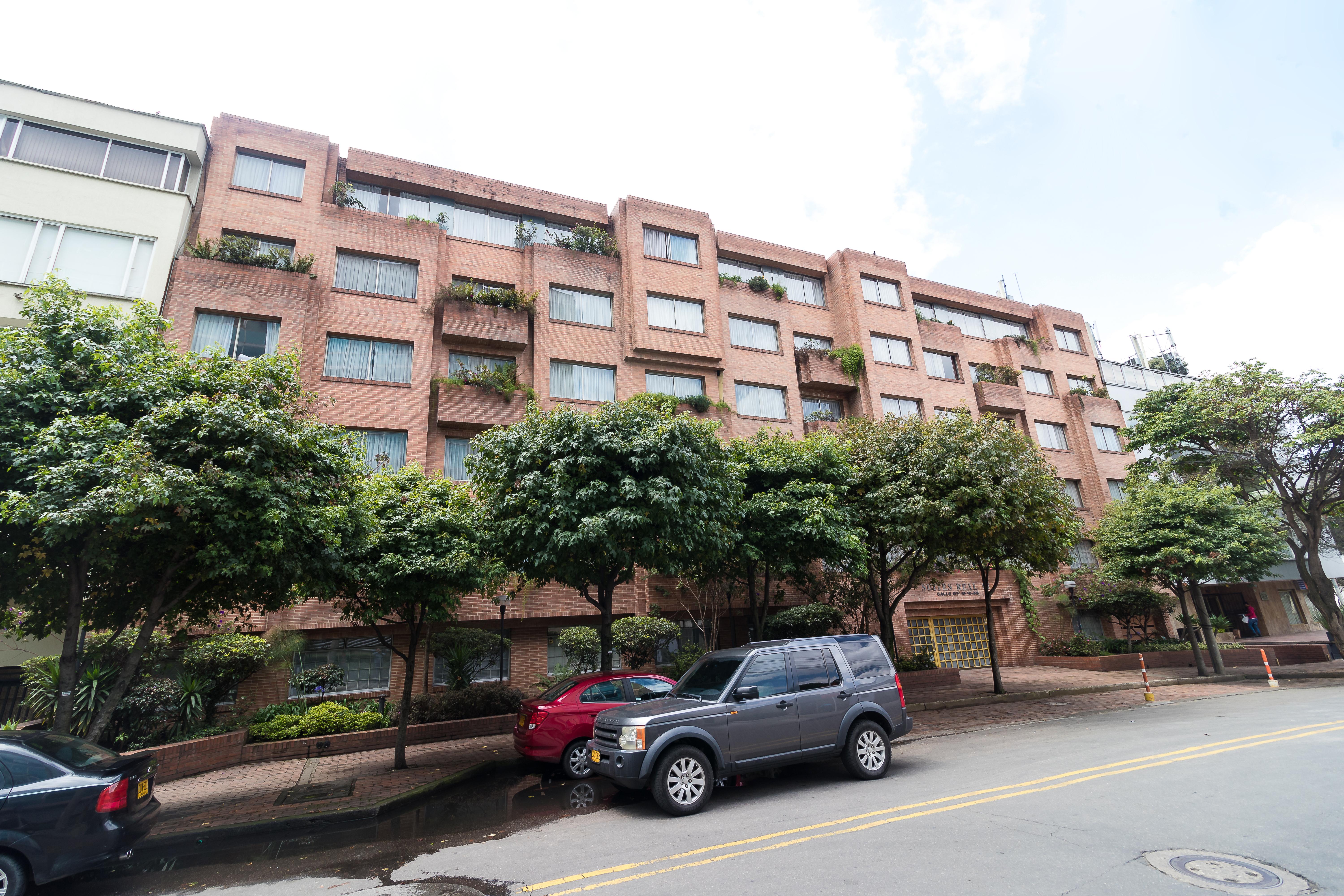 Hotel Suites Real 97 โบโกตา ภายนอก รูปภาพ
